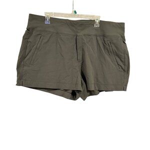 Athleta Trekkie  North Short‎ Gray Size 20